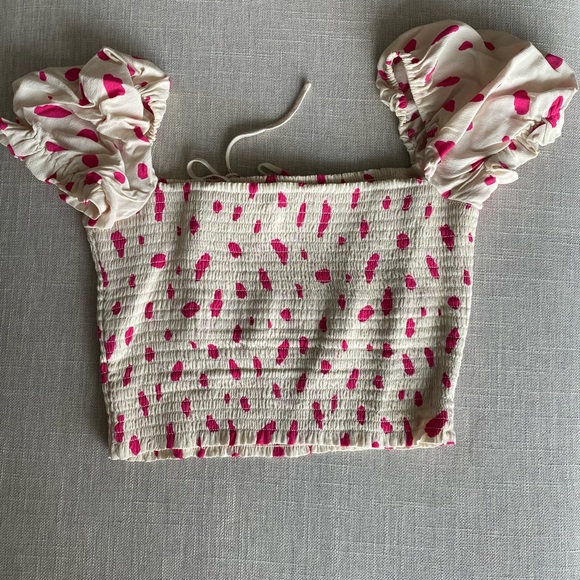 Aritzia smocked top - Picture 2 of 4